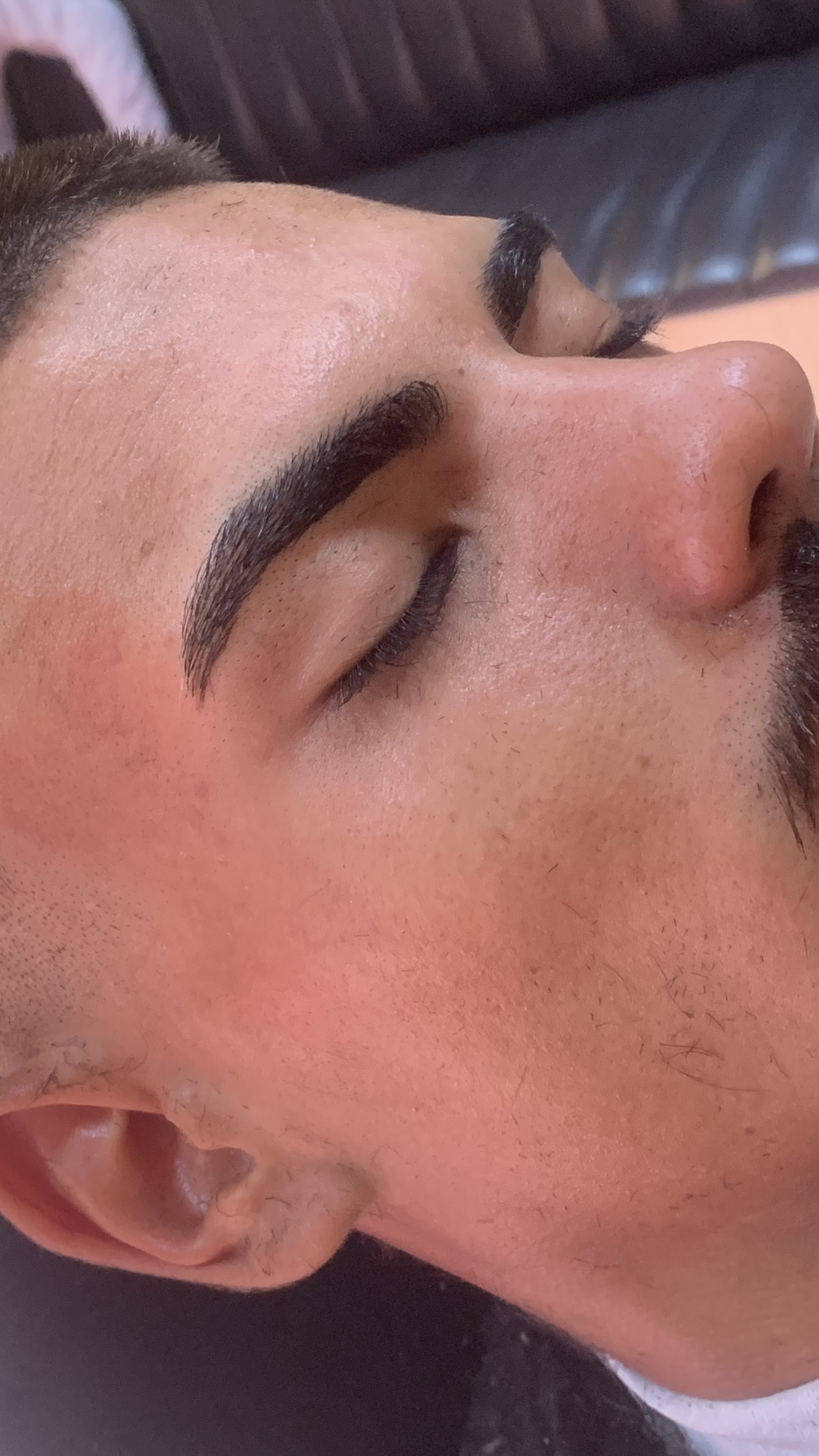 Sobrancelha 
